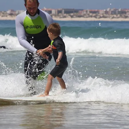Gasthuis Foz Surfcamp 3*