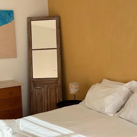 Foz Surfcamp Guest house *