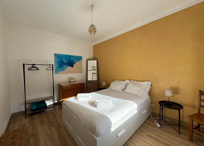 Πανσιόν Foz Surfcamp